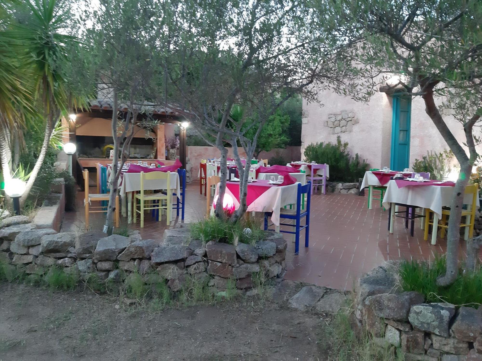 Agriturismo Agrisole Олбия Екстериор снимка